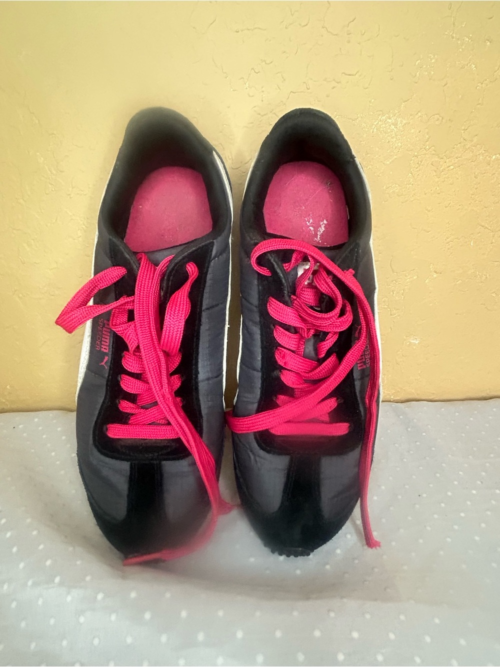 Puma Women's Black Athletic Sneakers with Hot Pink Details